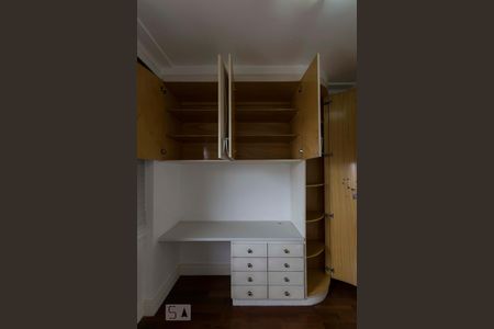 Quarto 1  de apartamento à venda com 4 quartos, 260m² em Jardim da Saúde, São Paulo