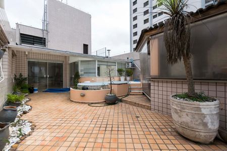 Apartamento à venda com 260m², 4 quartos e 5 vagasCobertura - Varanda