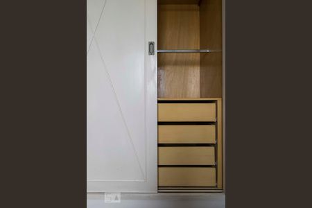 Apartamento à venda com 260m², 4 quartos e 5 vagasQuarto 1 