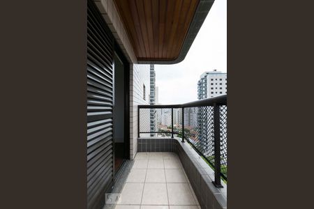 Apartamento à venda com 260m², 4 quartos e 5 vagasVaranda do Quarto 2