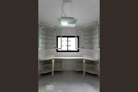 Apartamento à venda com 260m², 4 quartos e 5 vagasCozinha 