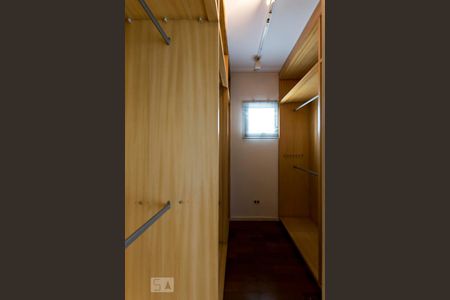 Apartamento à venda com 260m², 4 quartos e 5 vagasCloset do Quarto 2