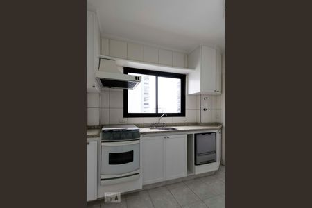 Apartamento à venda com 260m², 4 quartos e 5 vagasCozinha 