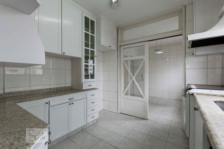 Apartamento à venda com 260m², 4 quartos e 5 vagasCozinha