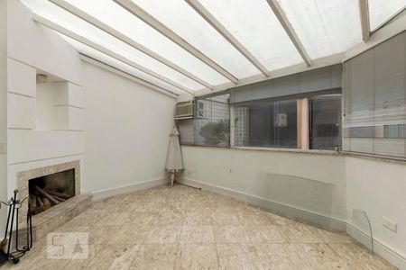 Apartamento à venda com 260m², 4 quartos e 5 vagasCobertura