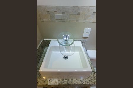 Pia do Banheiro Social de apartamento à venda com 3 quartos, 102m² em Centro, Santo André