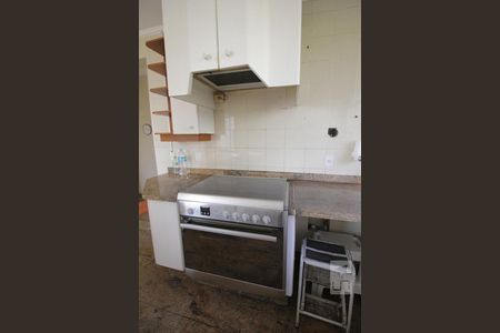 Apartamento à venda com 290m², 4 quartos e 3 vagasDetalhe da cozinha