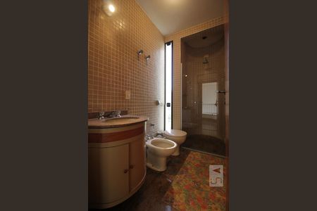 Apartamento à venda com 290m², 4 quartos e 3 vagasBanheiro da suíte 1