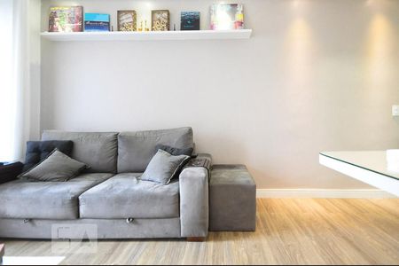 detalhe da sala de apartamento para alugar com 2 quartos, 50m² em Jardim Ampliação, São Paulo