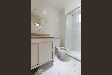 Banheiro de apartamento para alugar com 2 quartos, 49m² em Jardim Parque Morumbi, São Paulo