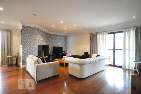 Apartamento para alugar com 530m², 4 quartos e 4 vagassala