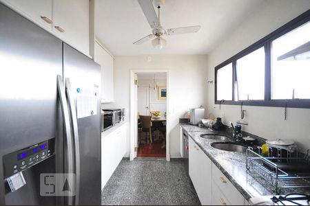 Apartamento para alugar com 530m², 4 quartos e 4 vagascozinha