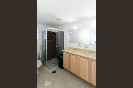 Apartamento para alugar com 90m², 2 quartos e 1 vaga Apartamento para alugar com 90m², 2 quartos e 1 vagaBanheiro