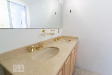 Apartamento para alugar com 90m², 2 quartos e 1 vaga Apartamento para alugar com 90m², 2 quartos e 1 vagaBanheiro