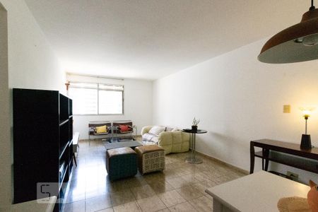 Apartamento para alugar com 90m², 2 quartos e 1 vaga Apartamento para alugar com 90m², 2 quartos e 1 vagaSala