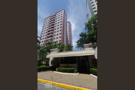 Apartamento para alugar com 93m², 3 quartos e 2 vagas Apartamento para alugar com 93m², 3 quartos e 2 vagasFachada do prédio