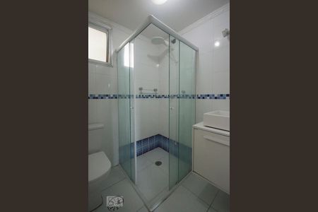 Banheiro de apartamento à venda com 3 quartos, 74m² em Vila Gumercindo, São Paulo