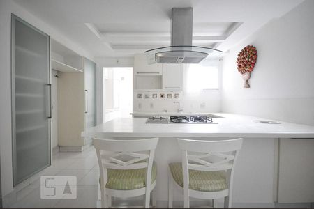 Apartamento para alugar com 211m², 3 quartos e 4 vagascozinha