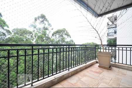 varanda de apartamento para alugar com 3 quartos, 211m² em Vila Andrade, São Paulo