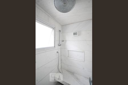 Apartamento para alugar com 211m², 3 quartos e 4 vagasdetalhe do banheiro suíte 3