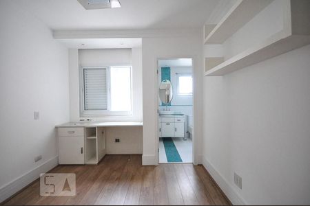 Apartamento para alugar com 211m², 3 quartos e 4 vagassuíte 2