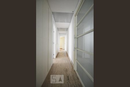corredor de apartamento para alugar com 3 quartos, 211m² em Vila Andrade, São Paulo