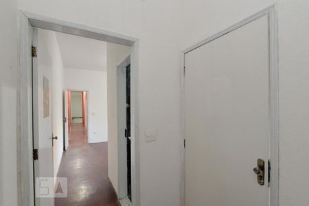 Closet da suíte de casa para alugar com 3 quartos, 230m² em Vila Romana, São Paulo