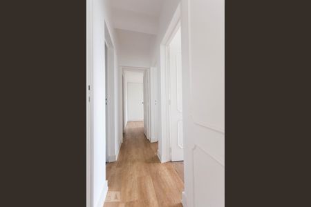 Corredor  de apartamento para alugar com 3 quartos, 110m² em Jardim Paulista, São Paulo