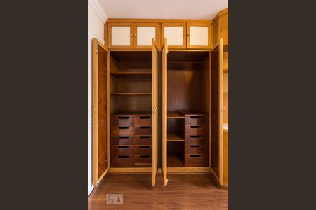 Quarto 1 de apartamento à venda com 3 quartos, 105m² em Indianópolis, São Paulo