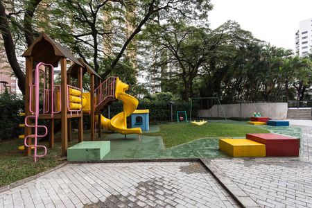 Apartamento à venda com 105m², 3 quartos e 2 vagasPlayground