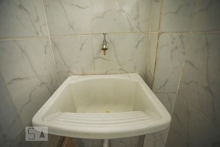 Apartamento para alugar com 78m², 3 quartos e 1 vagaÁrea de Serviço - Torneira