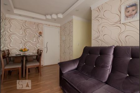 Sala de apartamento para alugar com 2 quartos, 48m² em Jardim Rossi, Guarulhos