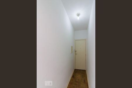 Corredor de entrada de kitnet/studio à venda com 1 quarto, 38m² em Centro, São Paulo