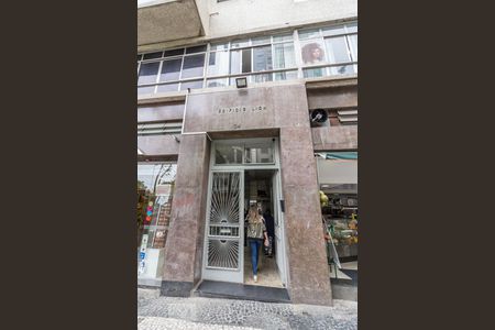 Studio à venda com 38m², 1 quarto e sem vaga Studio à venda com 38m², 1 quarto e sem vagaFachada