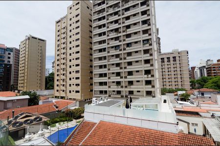 Vista da sacada de apartamento à venda com 1 quarto, 50m² em Cambuí, Campinas