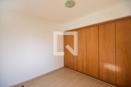Apartamento à venda com 81m², 2 quartos e 2 vagasQuarto 2