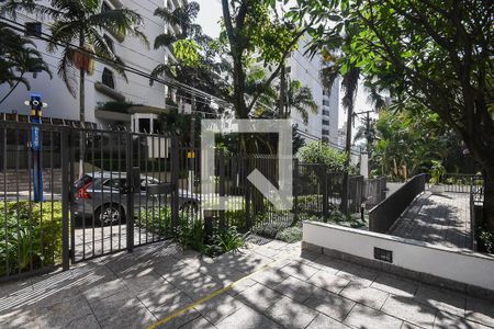 Apartamento à venda com 81m², 2 quartos e 2 vagasEntrada