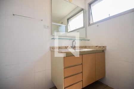 Apartamento à venda com 81m², 2 quartos e 2 vagasBanheiro