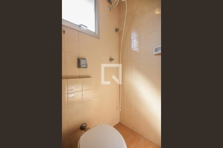 Apartamento à venda com 81m², 2 quartos e 2 vagasBanheiro de Serviço