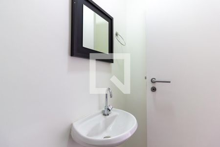 Lavabo de apartamento para alugar com 1 quarto, 50m² em Pinheiros, São Paulo