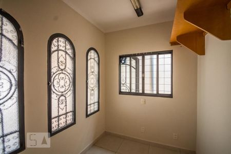 Casa para alugar com 190m², 4 quartos e 2 vagas Casa para alugar com 190m², 4 quartos e 2 vagasEscritório