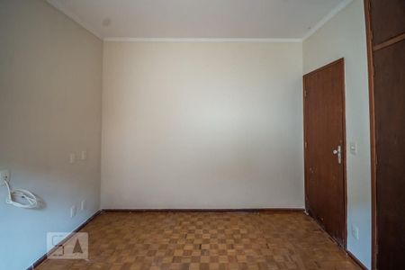 Casa para alugar com 190m², 4 quartos e 2 vagas Casa para alugar com 190m², 4 quartos e 2 vagasQuarto 1