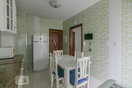 Cozinha de apartamento para alugar com 1 quarto, 75m² em Santo Antônio, São Caetano do Sul