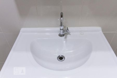 Pia do banheiro de apartamento para alugar com 1 quarto, 55m² em Mooca, São Paulo