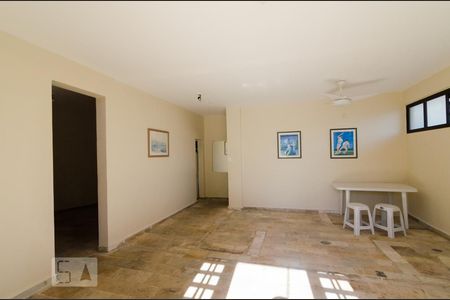 Apartamento à venda com 105m², 3 quartos e 1 vagaDependências do prédio - salão de festas