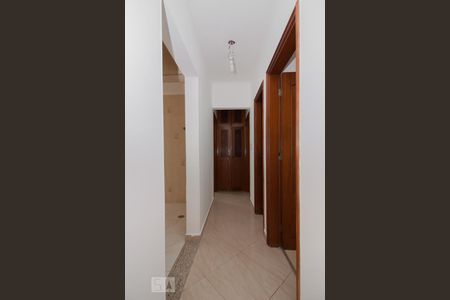 Corredor de apartamento à venda com 3 quartos, 78m² em Vila Cláudia, São Paulo