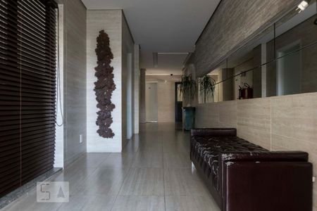 Apartamento à venda com 60m², 2 quartos e 1 vagaÁrea comum - Hall social