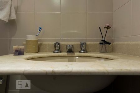 Apartamento à venda com 60m², 2 quartos e 1 vagaQuarto 2 - Suíte/ Banheiro (Torneira)