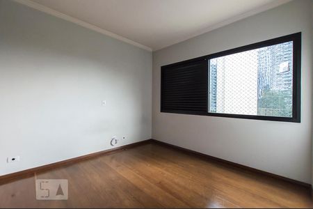 Quarto de apartamento à venda com 3 quartos, 147m² em Alphaville Industrial, Barueri