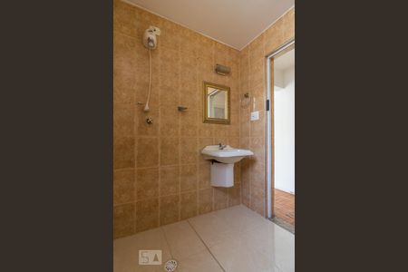 Banheiro de apartamento para alugar com 1 quarto, 52m² em Vila Buarque, São Paulo